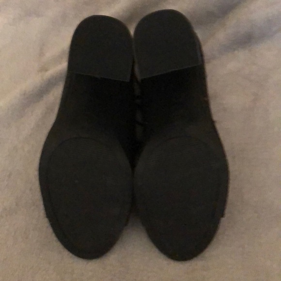 NWT đź‘ Guess heels black lace pattern - Picture 5 of 14